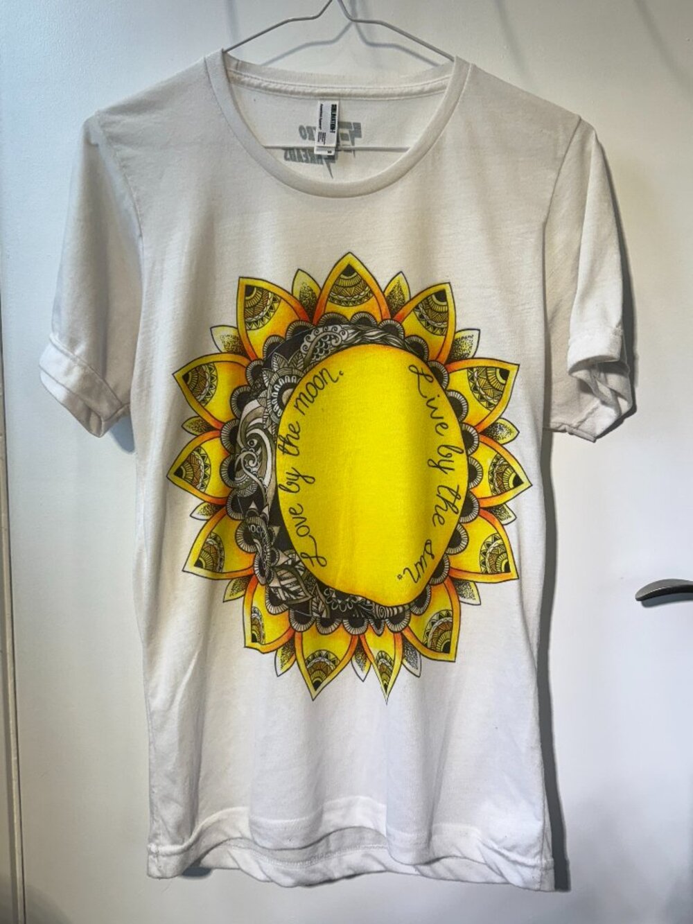 Electro Threads - vintage/limited ed T-shirt - sun & moon - EUC